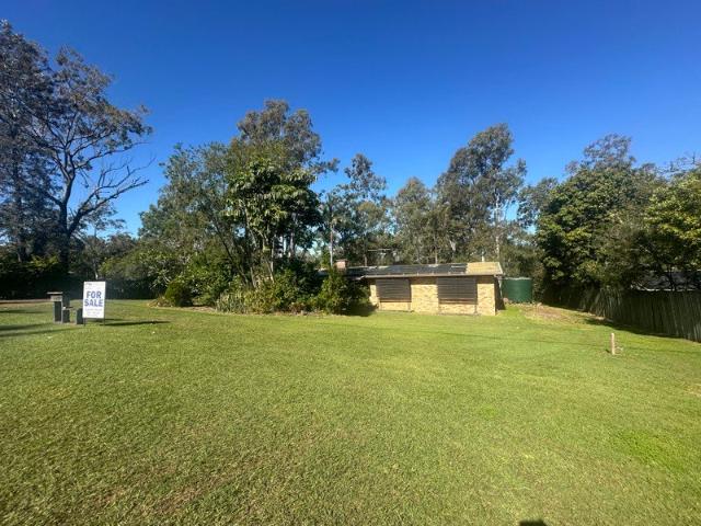 Absolute Waterfront Living Your Private Riverfront Paradise Awaits House survived the flood