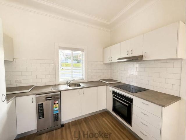 Absolute Waterfront Living in Beautiful Balcolyn
