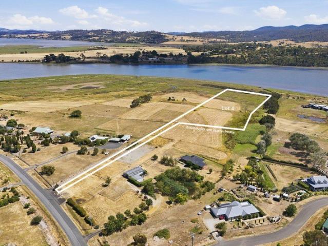 Absolute Waterfront & Prestigious Address