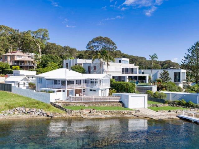 ABSOLUTE WATERFRONT