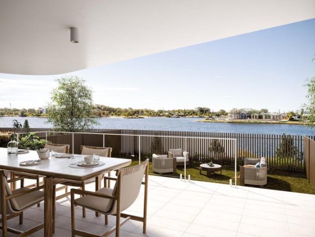 Absolute Waterfront 4 Bedroom Apartment
