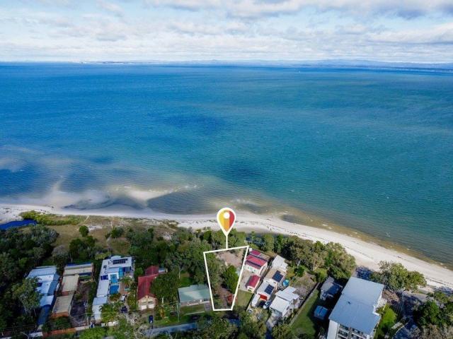 Absolute Beach and Passage Front Bongaree