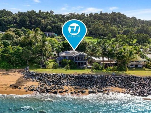 Absolute Beach Front High End Living at Flying Fish Point