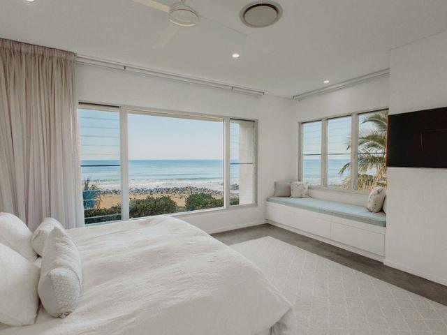 Absolute Beachfront Brilliance Archies Beach, Bargara