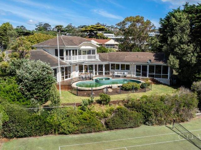 ABSOLUTE BEACHFRONT IN MT ELIZA'S GOLDEN MILE