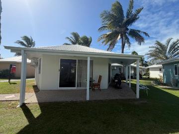 Absolute Beachfront Investment Free Standing