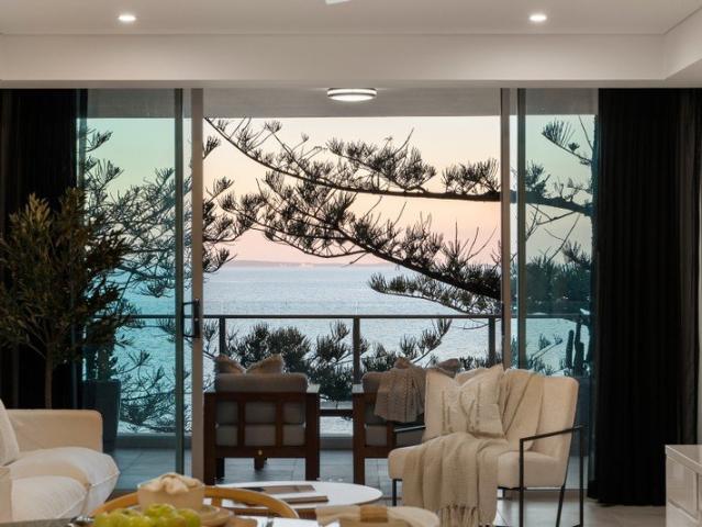 ABSOLUTE BEACHFRONT LIVING WITH DAZZLING OCEAN VISTAS
