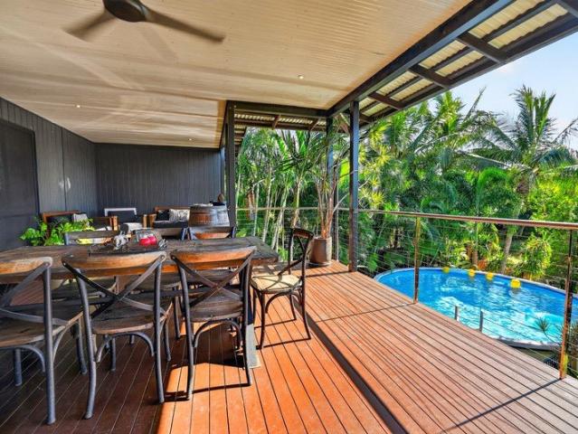 Absolute Beachfront Living at Coconuts Coastal Luxury in Hideaway Bay