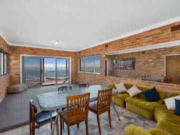 Acreage by the Sea – Dual Living with the Best View on the Coast