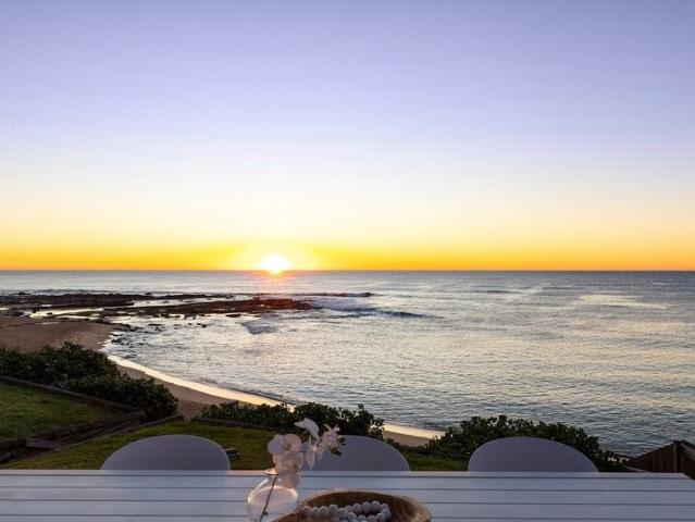 Absolute beachfront with breathtaking ocean views