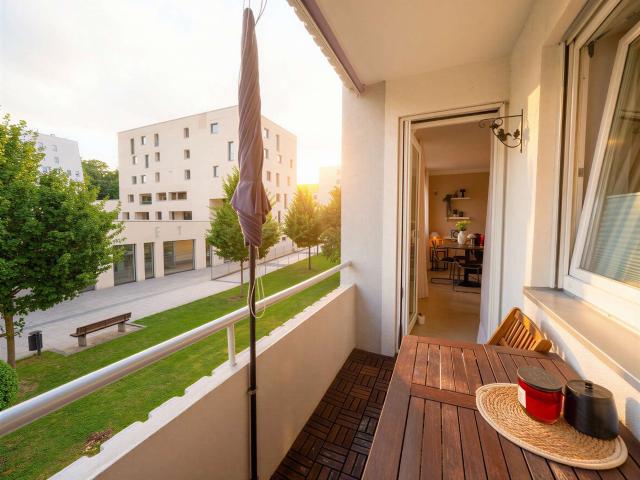 Absolute City Lage! Modernisierte 3 Zimmer Wohnung mit Balkon und Stellplatz