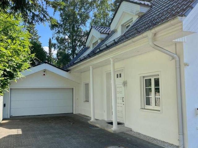 Absolute Gelgenheit Villa in Zehlendorf. Erstbezug nach Luxussanierung!