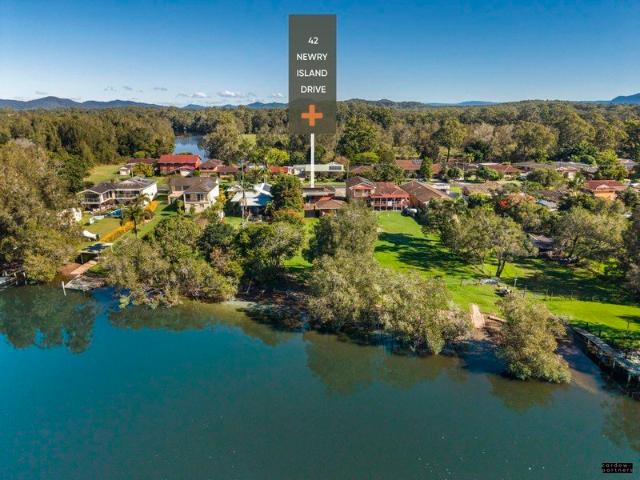 Absolute Kalang River Frontage Launch, Fish & Relax from Your Own Backyard