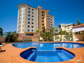 ABSOLUTE MARINA FRONT, HALF FLOOR SUPER APARTMENT