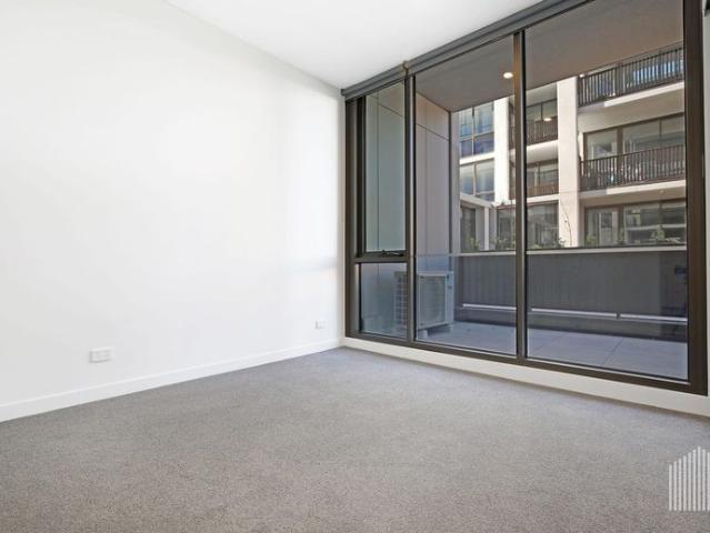 ABSOLUTE MASTERPIECE! PLEASE MEET FOR INSPECTIONS AT 72 ASCOT VALE ROAD