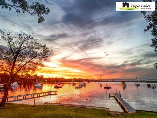 Absolute on Lake Macquarie