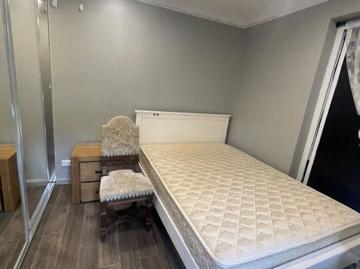 Absolute Premier Location Studio Apartment