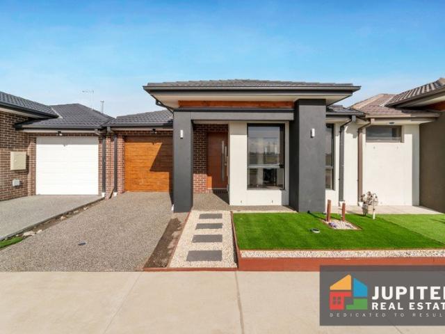 ABSOLUTE PRIVACY WITH A TRUE SENSE OF SPACE