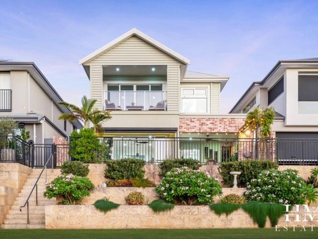 ABSOLUTE RIVERFRONT, INNOVATIVE DESIGN & RESORT STYLE LIVING Bring your Kayaks!