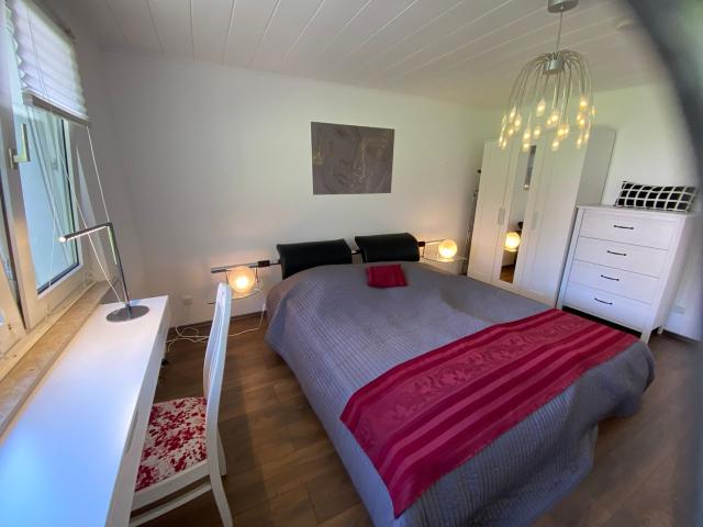 Absolutely Beautiful: Charming Semi Detached House in a Idyllic Setting, Essen Amsterdam Apartments for Rent