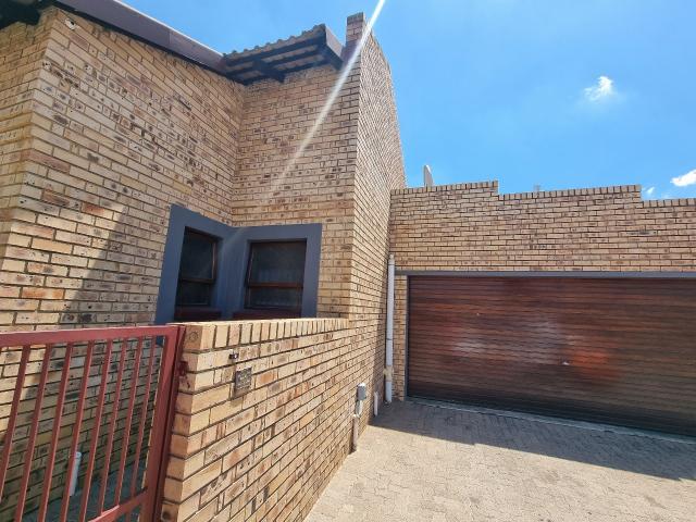 Absolutely Stunning Townhouse to Rent – SW5