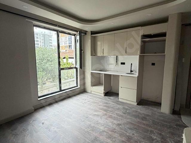 ÇABUK EMLAKTAN GÜNEŞLİDE SATILIK LÜKS 1+1 DAİRE