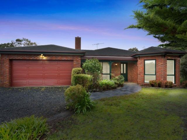 ABUNDANCE OF SPACE ON 5,200m² IN A QUIET NEW GISBORNE POCKET