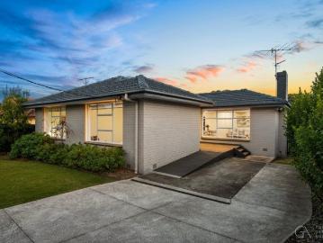 Abundant Light Meets Affordable Luxury North Facing Belmont Beauty