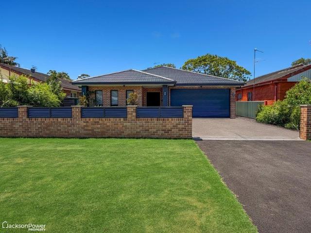 Abundant Luxury 338sqm Residence | Unrivalled Position | Walk To Waterfront!