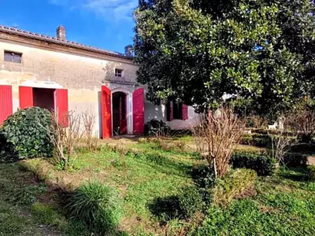 Abzac 33230 Achat / Vente maison 8 pièces t8 terrasse parking