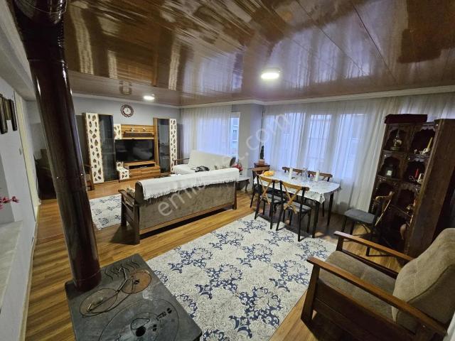 Agora Avm Ve Metr0 Yakını 3+1 Kendine Ait Teraslı Daire