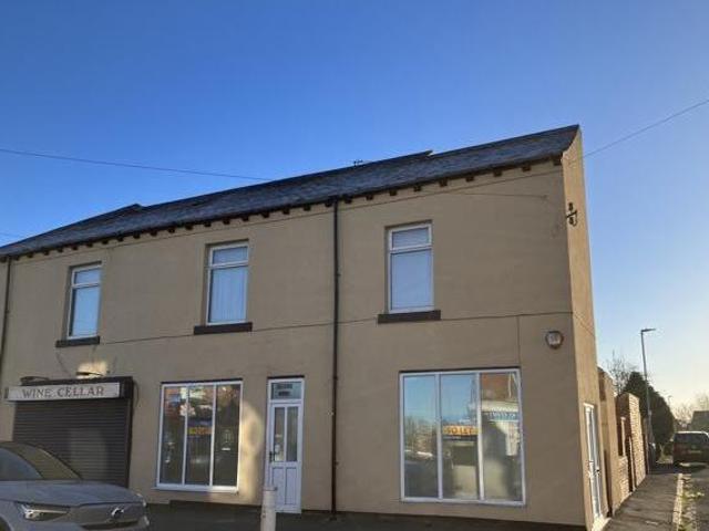 Agbrigg Road, Wakefield, High Street Retail