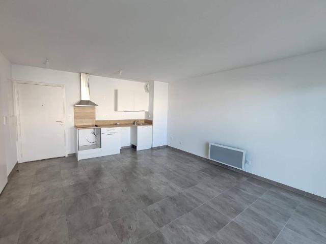 AGDE Appartement À Louer