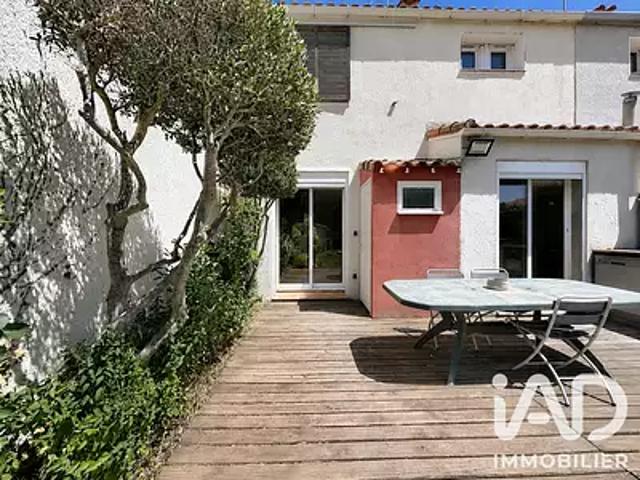 Agde 34300 Location maison 4 pièces t4 terrasse