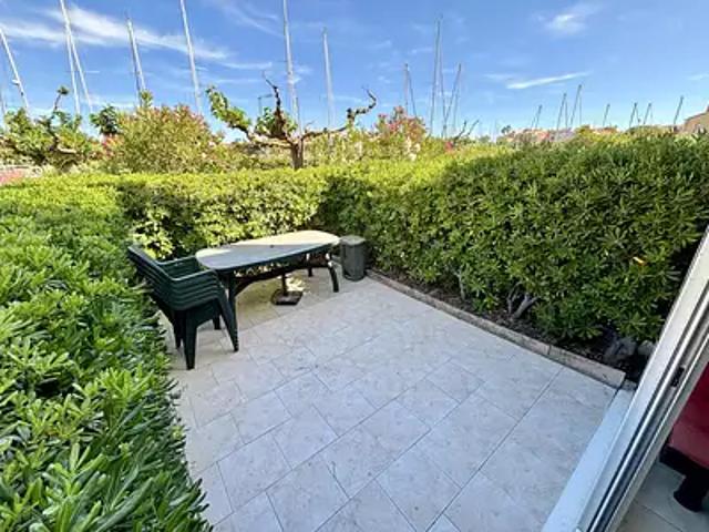 Agde 34300 Location appartement 2 pièces t2 terrasse