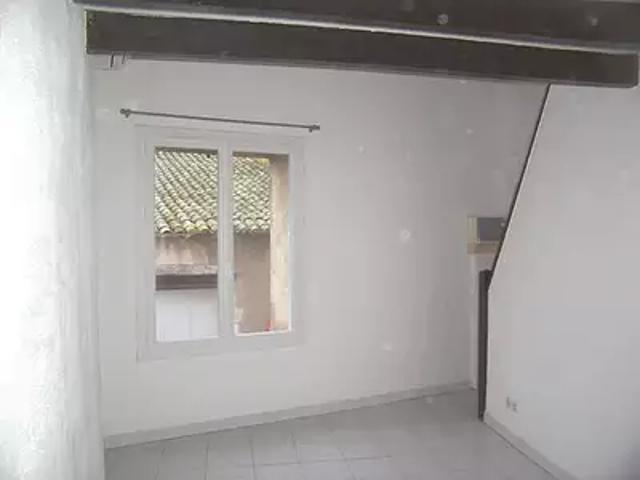 Agde 34300 Location appartement 2 pièces t2 au dernier étage