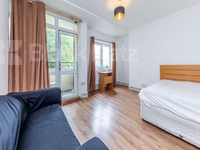 Agdon Street, Clerkenwell EC1V, 5 bed flat to rent, £4,498 pcm | PrimeLocation