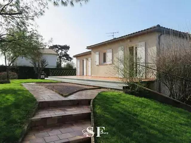 Agen 47000 Location maison 5 pièces t5 jardin terrasse