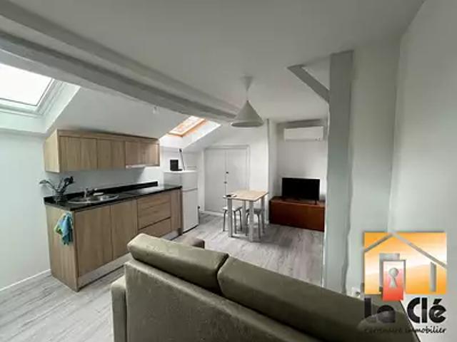 Agen 47000 Location appartement 2 pièces t2 au dernier étage