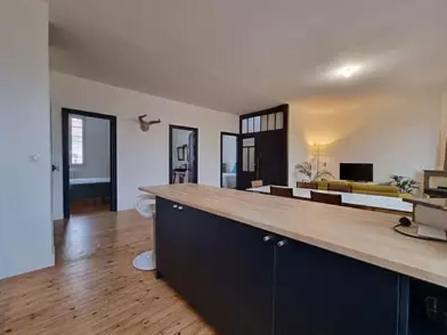 Agen 47000 Location appartement 3 pièces t3 au dernier étage cave