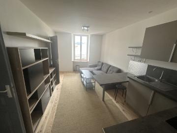AGENCE BAZILLE Appartement type 2 à Ganges de 29.42 m² meublé