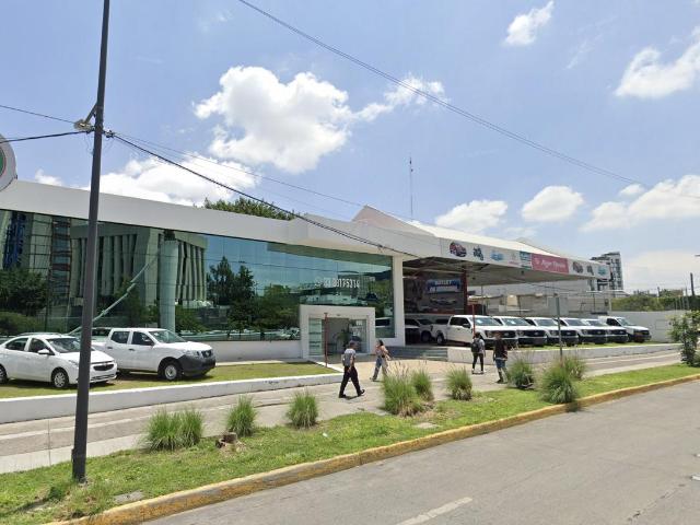 Agencia Automotriz y Oficinas Corporativas en Venta sobre Terreno con Ubicaci?n Premium y Gran Potencialidad