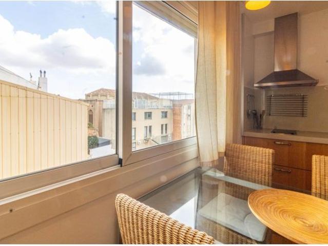 Agencia Inmobiliaria en Barcelona. Atico en venta en Sarria