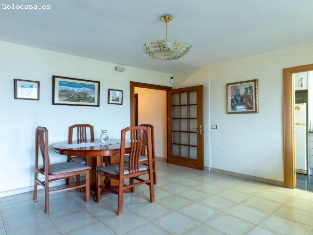 Agencia Inmobiliaria en Barcelona. Piso en venta en Montbau