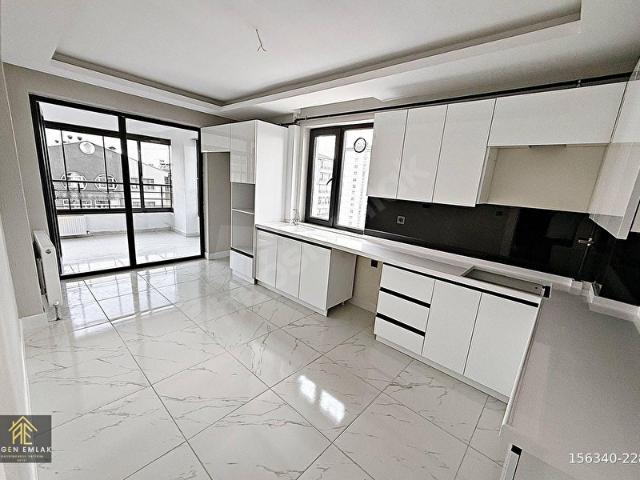 AGEN'DEN PİRİ CADDE ÜZERİ ARA KAT SIFIR FULL YAPILI 4+1