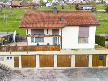 Einfamilienhaus mit grossem Garten