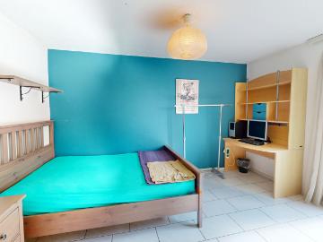 AgentSelly Grosszgige Wohnung mit grosser Terrasse