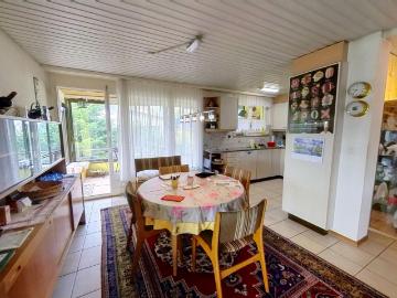 RESERVIERT: Wohnperle mit Wintergarten und Chemine