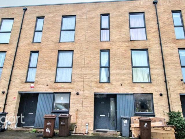 Ager Avenue, London, RM8 1EF, United Kingdom | 3 bed townhouse for rent #140801527 | Rentberry