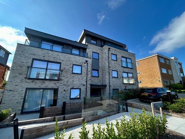 Agglestone, Poole BH15, 2 bed flat to rent, £1,350 pcm | PrimeLocation